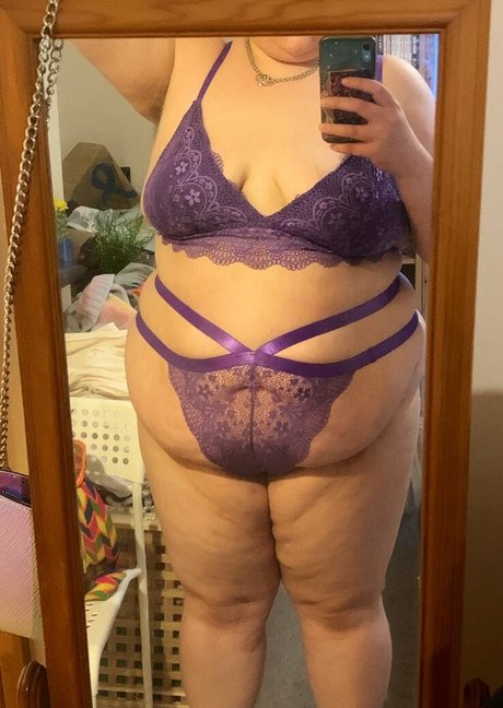 Katie Blush Bbw model pornographic images