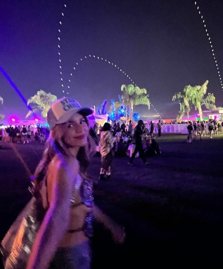 sex teen onlyfans beautiful naked img