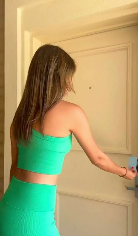 blonde midget onlyfans nice photos