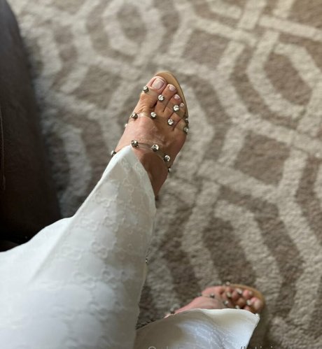 breast milk onlyfans erotic image