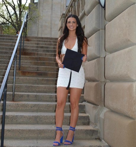 Emma Trout star top pic