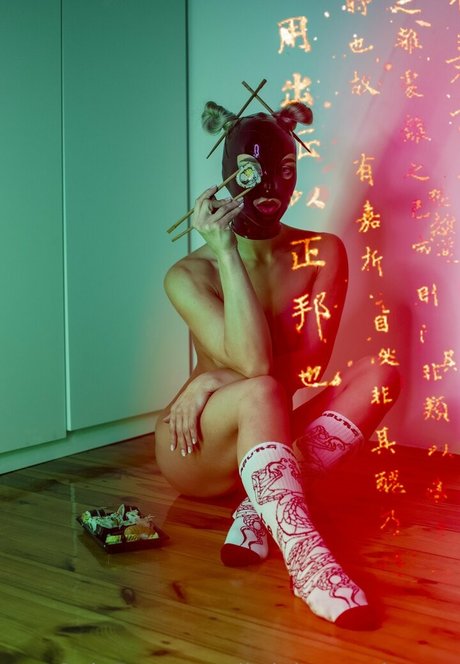 bbw tranny onlyfans erotic image