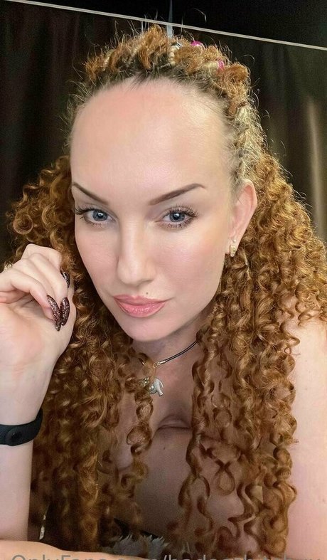 badassbitchxx nude thumbnail