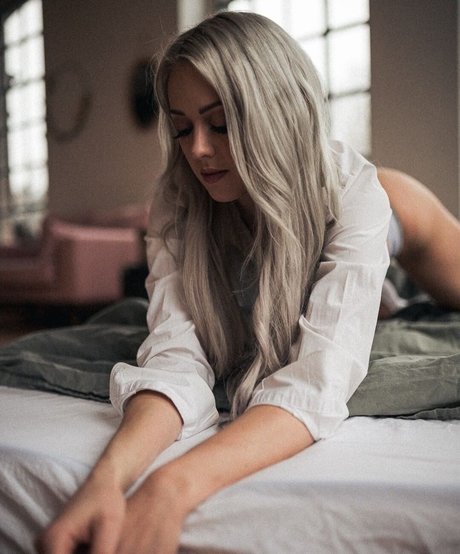 Farbenfuchs exclusive actress pictures