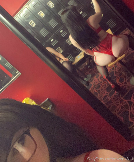 ivy4311 sexy actress photo