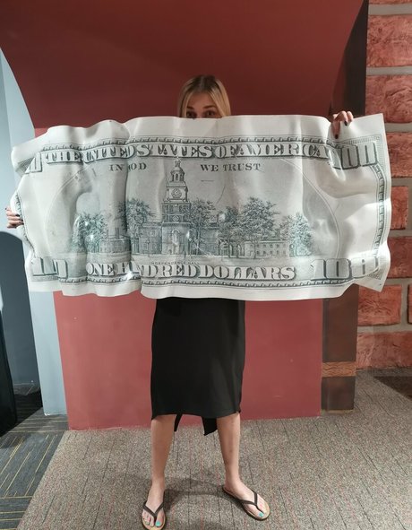 christine live hd star photo