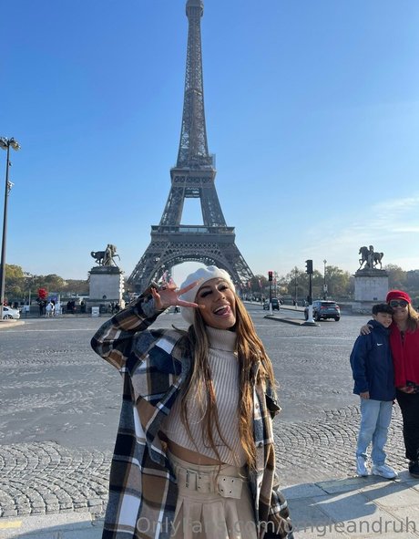 omgleandruh hot pornstar photo