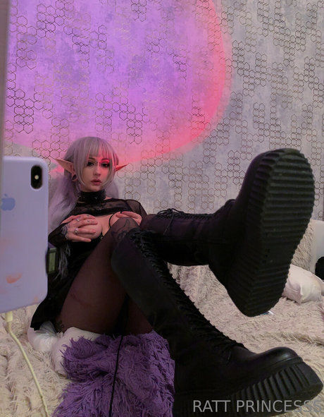 Ratt Princesss exclusive star pics