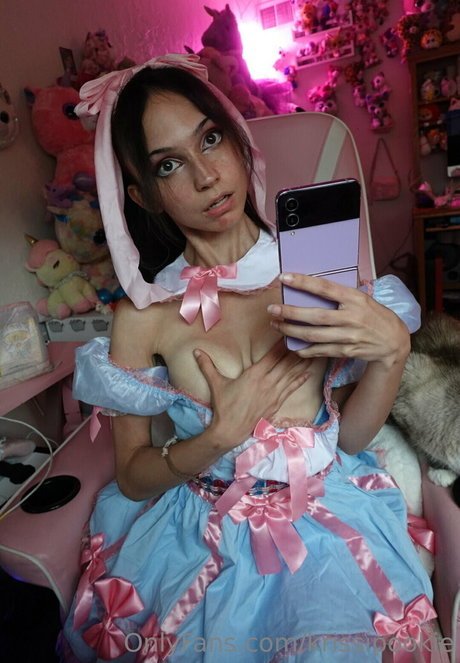 Krissi Pookie pornstar nude img