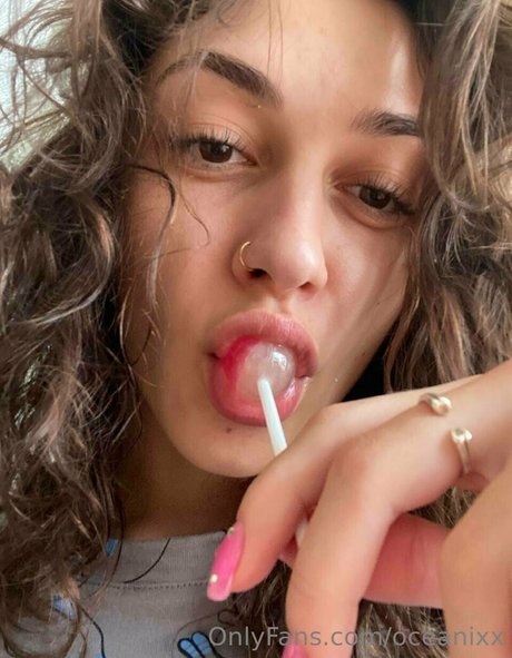 oceanixx xxx pornstar pic
