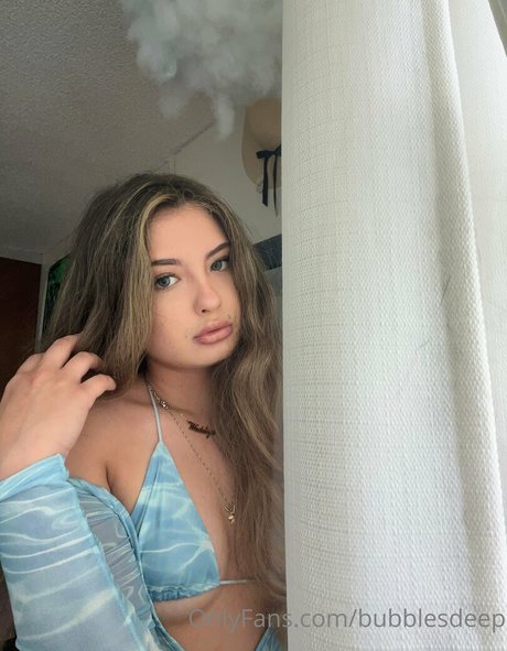 bubblesdeep model nude archive
