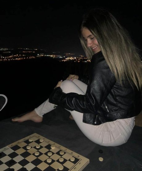 Eden Nimni hot pornstar gallery