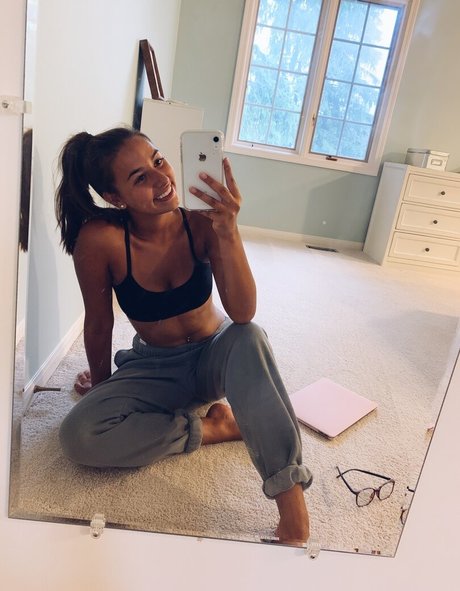 Kyla Romero nude actress gallery