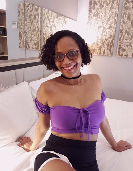 lisasubqueen pornstar picture