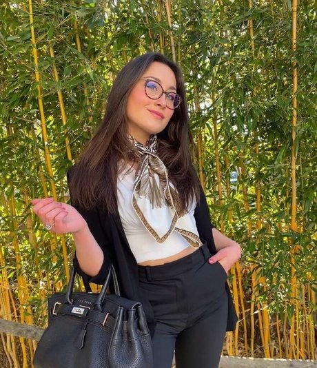 Maelyss Lpg beautiful model photo