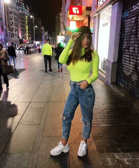 noaperetss model art img