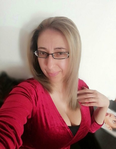 Aurica Velcota pornstar pretty picture