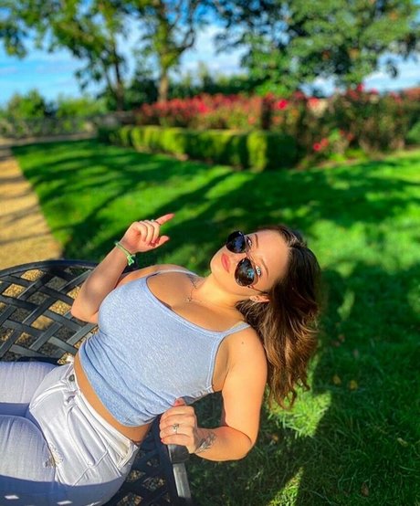 japanese amateur onlyfans beautiful image