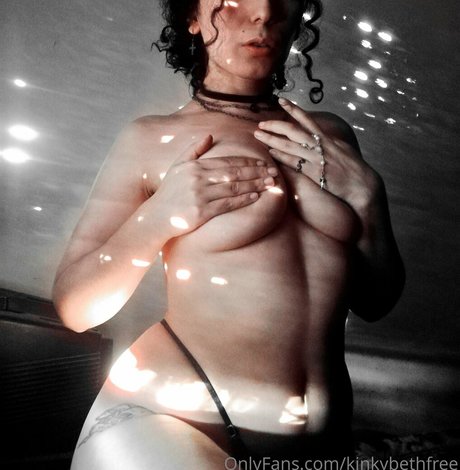 urgoddesspandora model nudes galleries