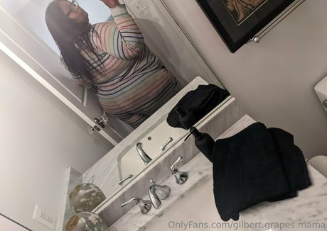 gilbert grapes mama nude thumbnail