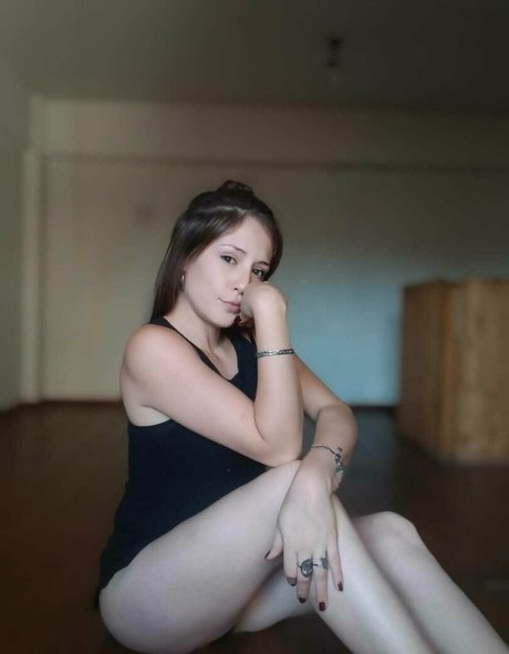 babymeeli nudes model pics