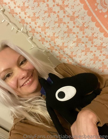 hairy teen pussy onlyfans free nude photos