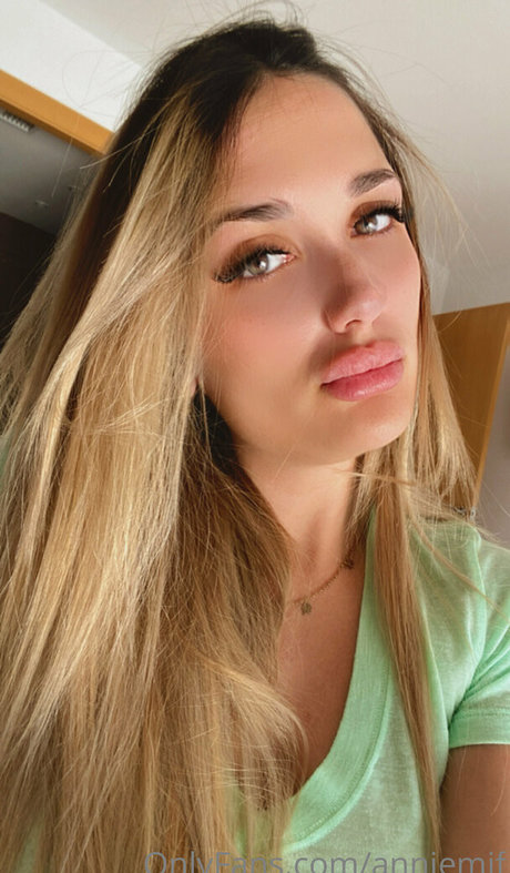 anniemif pornstar nude gallery