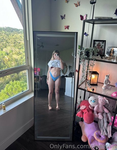 blonde big tits onlyfans free sex pictures