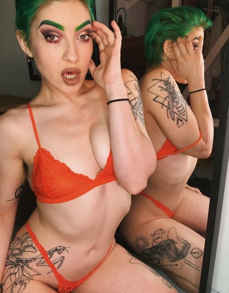 lolobrow exclusive model photo