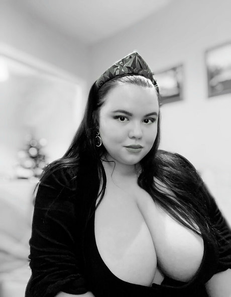 thickmaryfree best model img