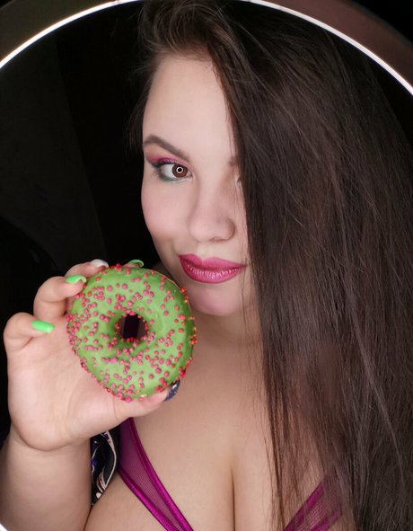 thickmaryfree nice actress picture