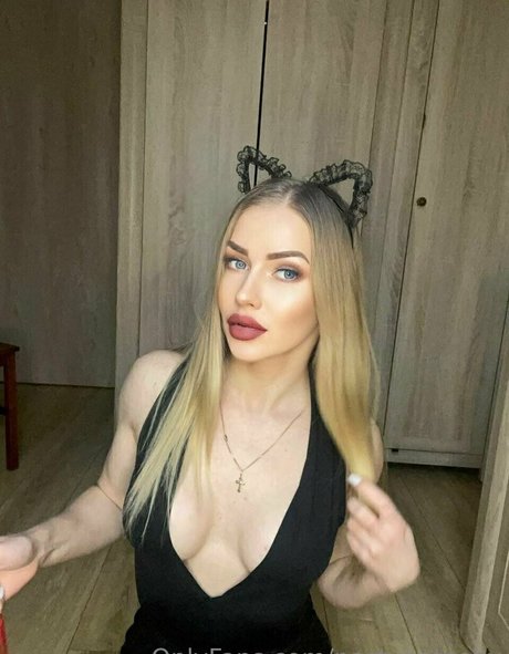 nastynatashy nude star img