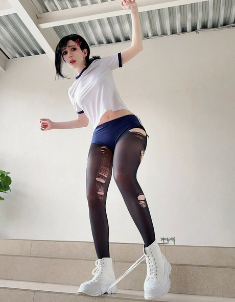 miakanayuri naked model images