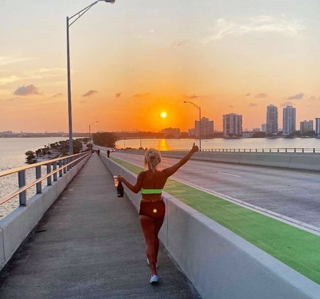 brittanybrittany pretty actress photos