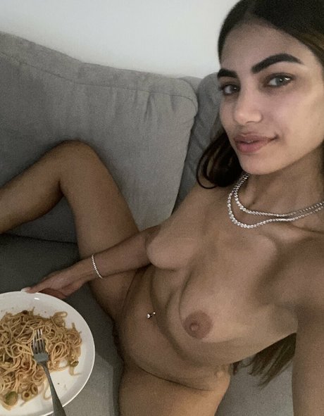 Daniella Vioti star img