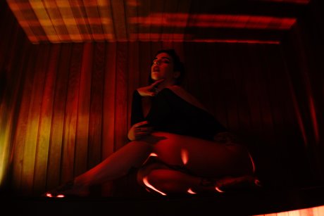 Ava Twitchling model porn images