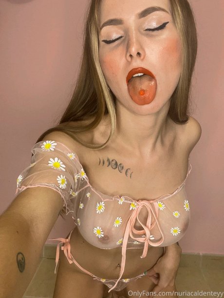 nuriacaldenteyy nude actress image