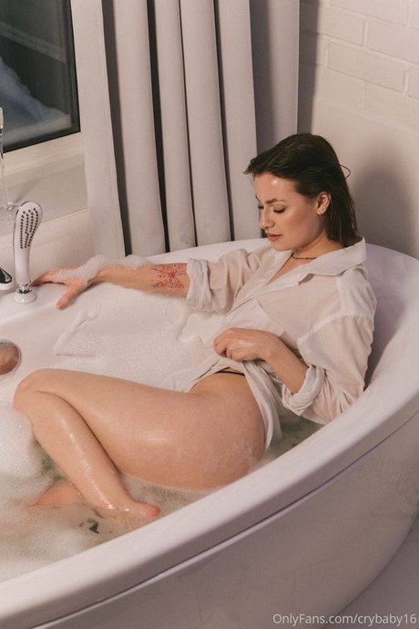 crybaby16 xxx actress pic