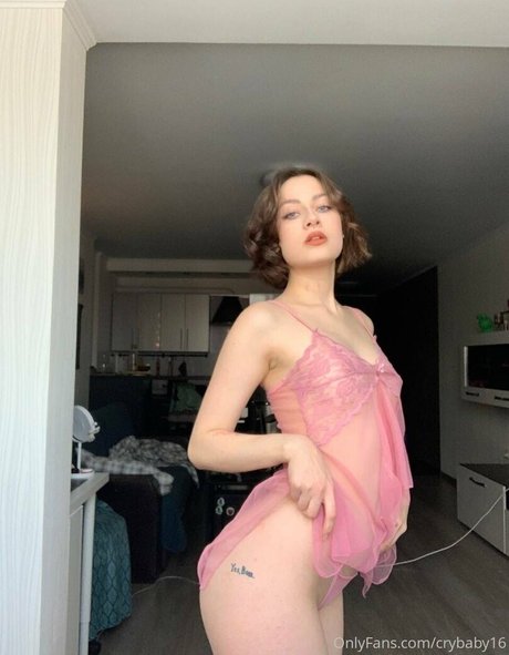 blonde midget onlyfans nude galleries