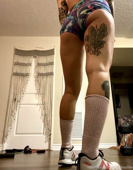 Kyleelille model porn picture