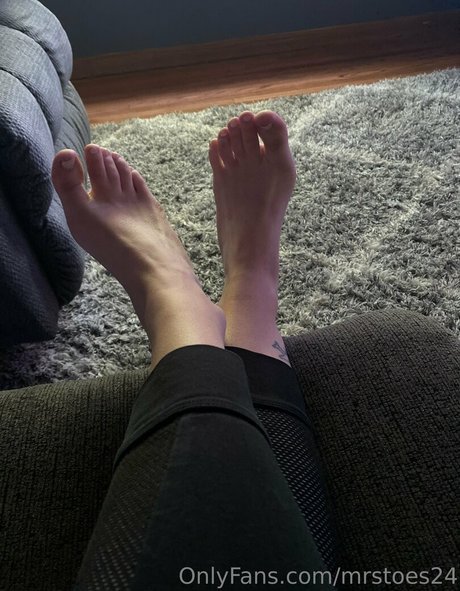 mrstoes24 pretty pornstar photo