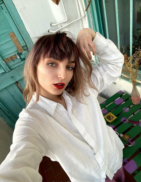 techno sqrt star erotic pic