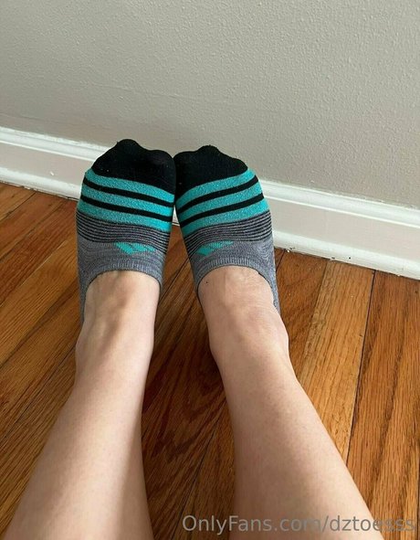 dztoesss pornographic actress photos