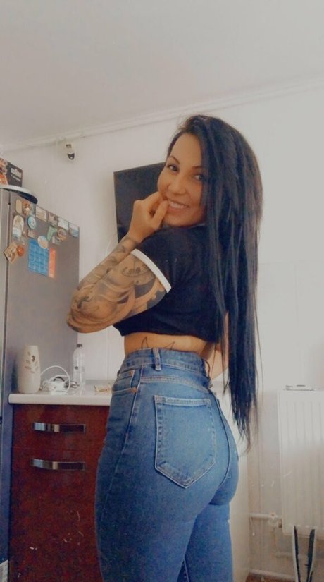 gloryhole wife onlyfans nudes image