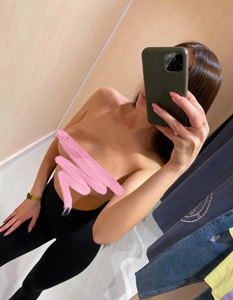 evalikes free nude star pic