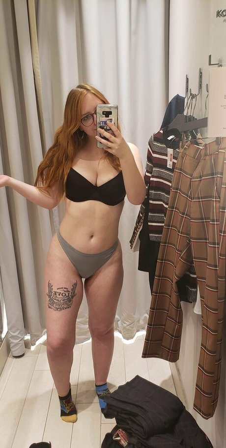dailyavajune star nudes photos