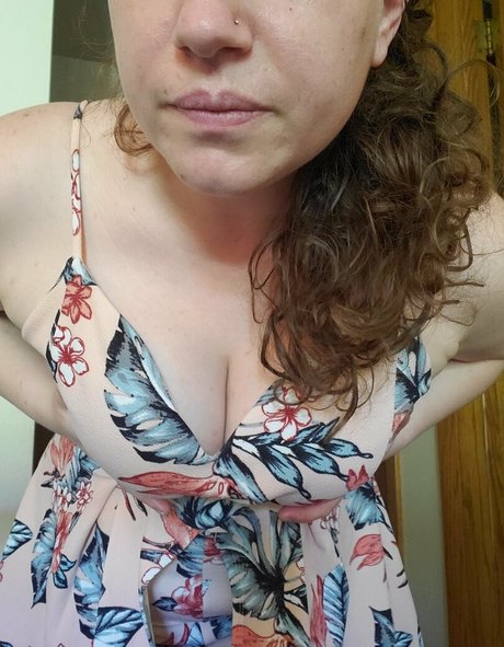 prettylittlecurls pornstar adult gallery