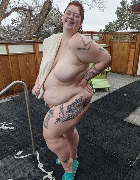 belthaneb art model gallery