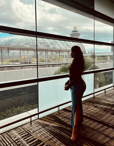 Sandani Fernando model naked gallery