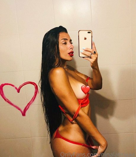 ninalatinaaa best star pics